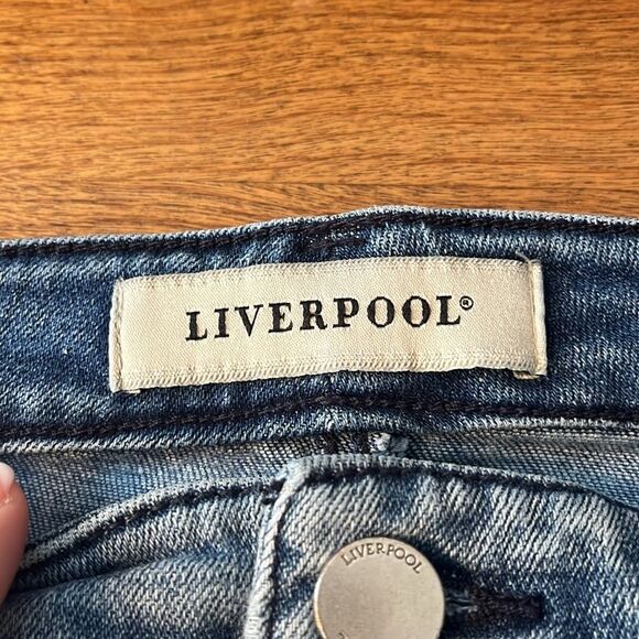 Liverpool Crop Straight Leg Jeans - Picture 2 of 7